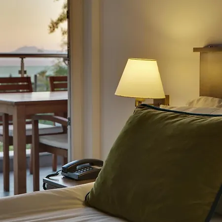 Su - Adult Only Hotell 4*