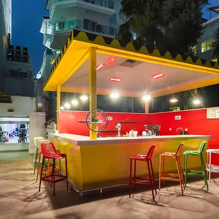 Su - Adult Only Hotell Side