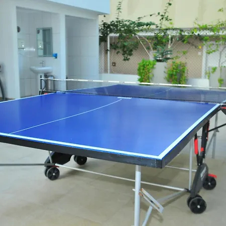 Su - Adult Only Hotell 4*