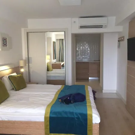 Su - Adult Only Hotel 4*