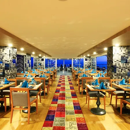 Su - Adult Only Otel 4*