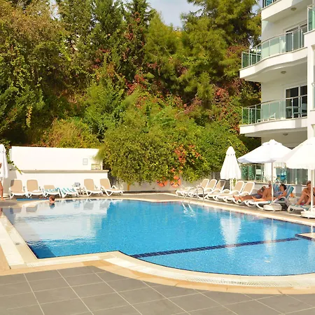 Su - Adult Only Hotel