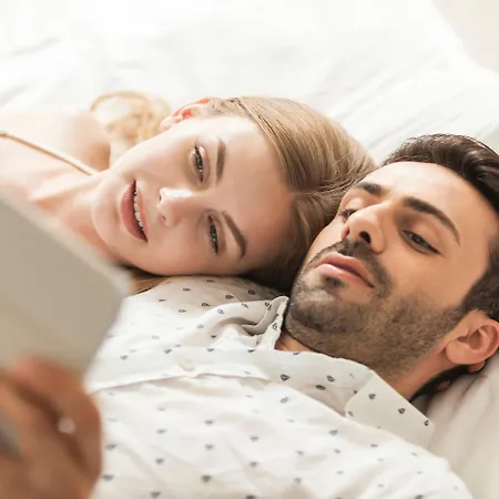 Su - Adult Only סייד