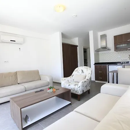 Su - Adult Only 4* סייד